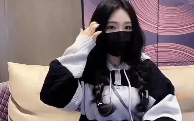 Hậu ở ẩn vì Hậu ở ẩn vì