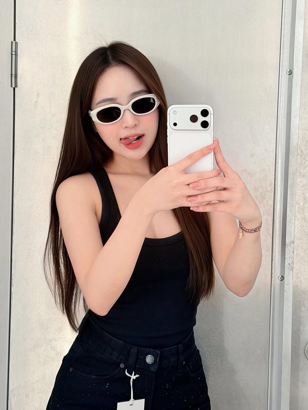 Ngắm clip lên đồ 