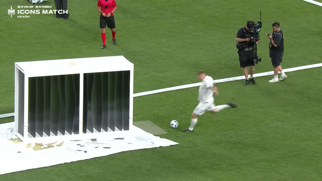 Totti lần đầu xuất hiện trong FC Online, Iniesta chính thức được “unlock”!- Ảnh 8. Totti lần đầu xuất hiện trong FC Online, Iniesta chính thức được “unlock”!- Ảnh 8.