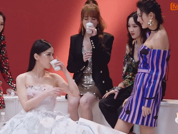 Đây là mỹ nhân xấu tính nhất showbiz: Dám giở trò 