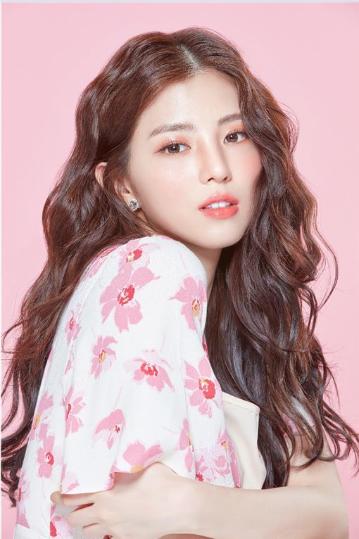 Solo Leveling live-action: Ngỡ ngàng với nhan sắc của Sung Jinwoo và Cha Hae In phiên bản đời thực- Ảnh 4. Solo Leveling live-action: Ngỡ ngàng với nhan sắc của Sung Jinwoo và Cha Hae In phiên bản đời thực- Ảnh 4.