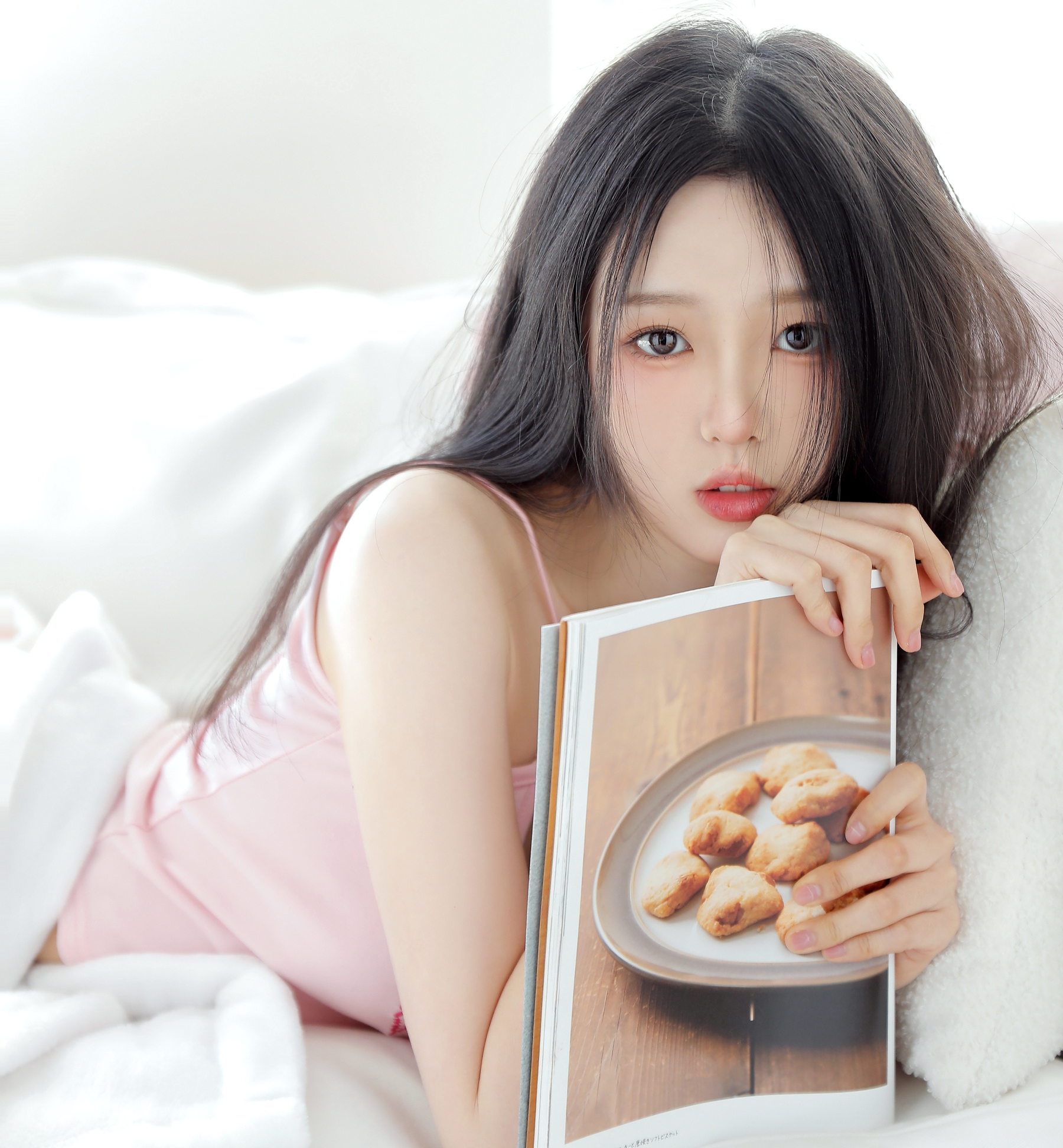 Nữ thần sắc đẹp 1 năm đóng chính 29 phim vô địch showbiz, đỉnh thế này khó tính mấy cũng phải mê- Ảnh 11. Nữ thần sắc đẹp 1 năm đóng chính 29 phim vô địch showbiz, đỉnh thế này khó tính mấy cũng phải mê- Ảnh 11.