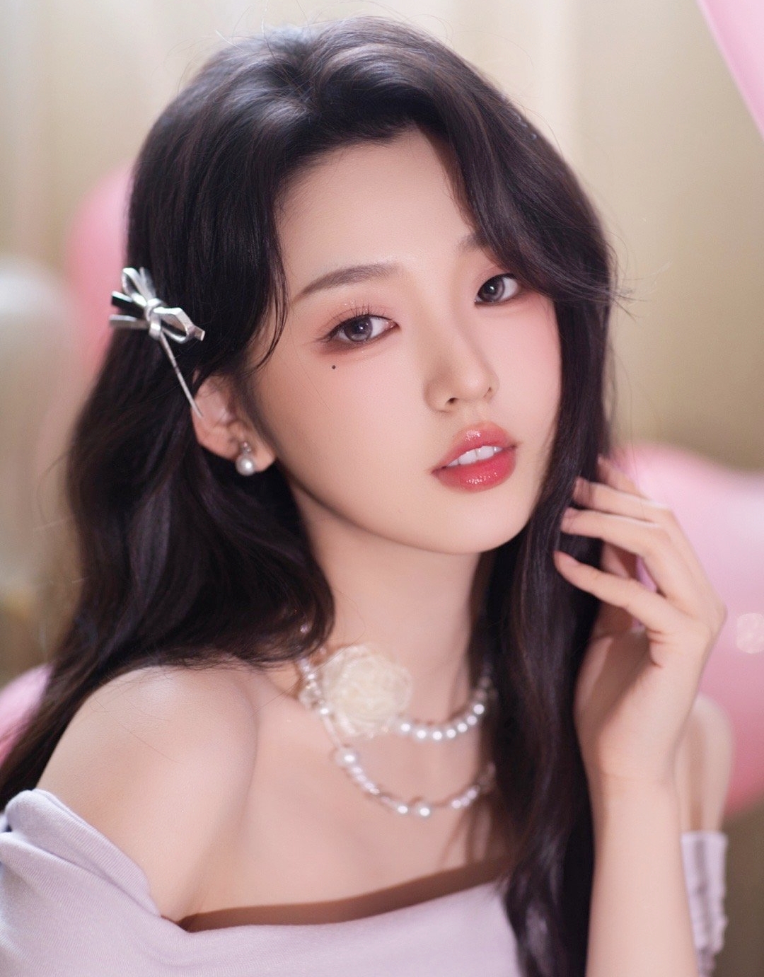 Nữ thần sắc đẹp 1 năm đóng chính 29 phim vô địch showbiz, đỉnh thế này khó tính mấy cũng phải mê- Ảnh 1. Nữ thần sắc đẹp 1 năm đóng chính 29 phim vô địch showbiz, đỉnh thế này khó tính mấy cũng phải mê- Ảnh 1.