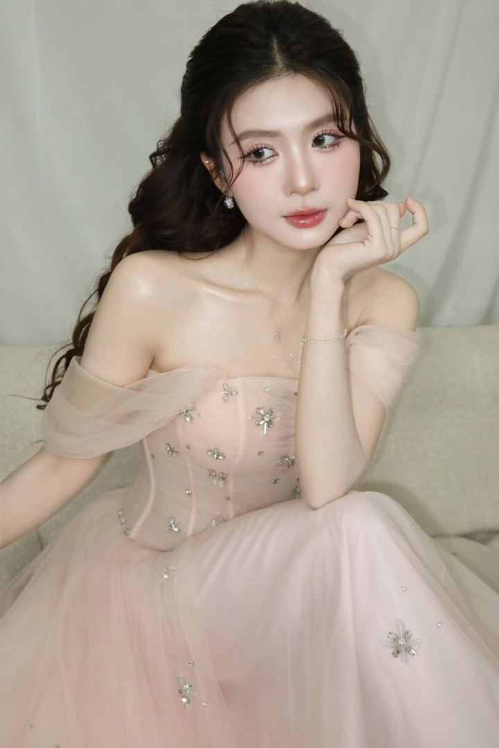 Nhan sắc diễn viên Chang Mây đang phủ sóng loạt phim giờ vàng VTV- Ảnh 4.