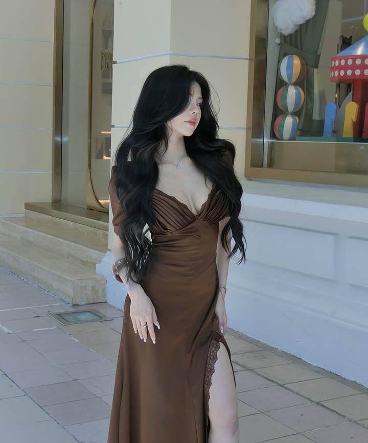 Mai Dora áp dụng công thức “váy ngắn chân dài” khiến fan ngây ngất- Ảnh 7. Mai Dora áp dụng công thức “váy ngắn chân dài” khiến fan ngây ngất- Ảnh 7.