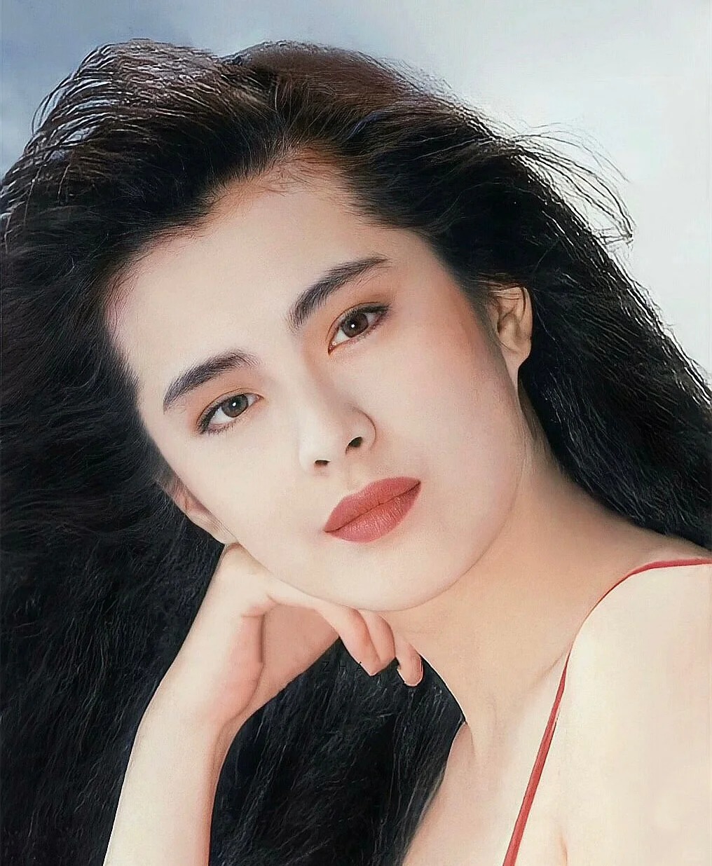 "Ngọc nữ đẹp khuynh đảo châu Á" nay mặt mũi biến dạng không nhận ra, mở tiệm trị liệu massage gom bạc lẻ- Ảnh 22. "Ngọc nữ đẹp khuynh đảo châu Á" nay mặt mũi biến dạng không nhận ra, mở tiệm trị liệu massage gom bạc lẻ- Ảnh 22.