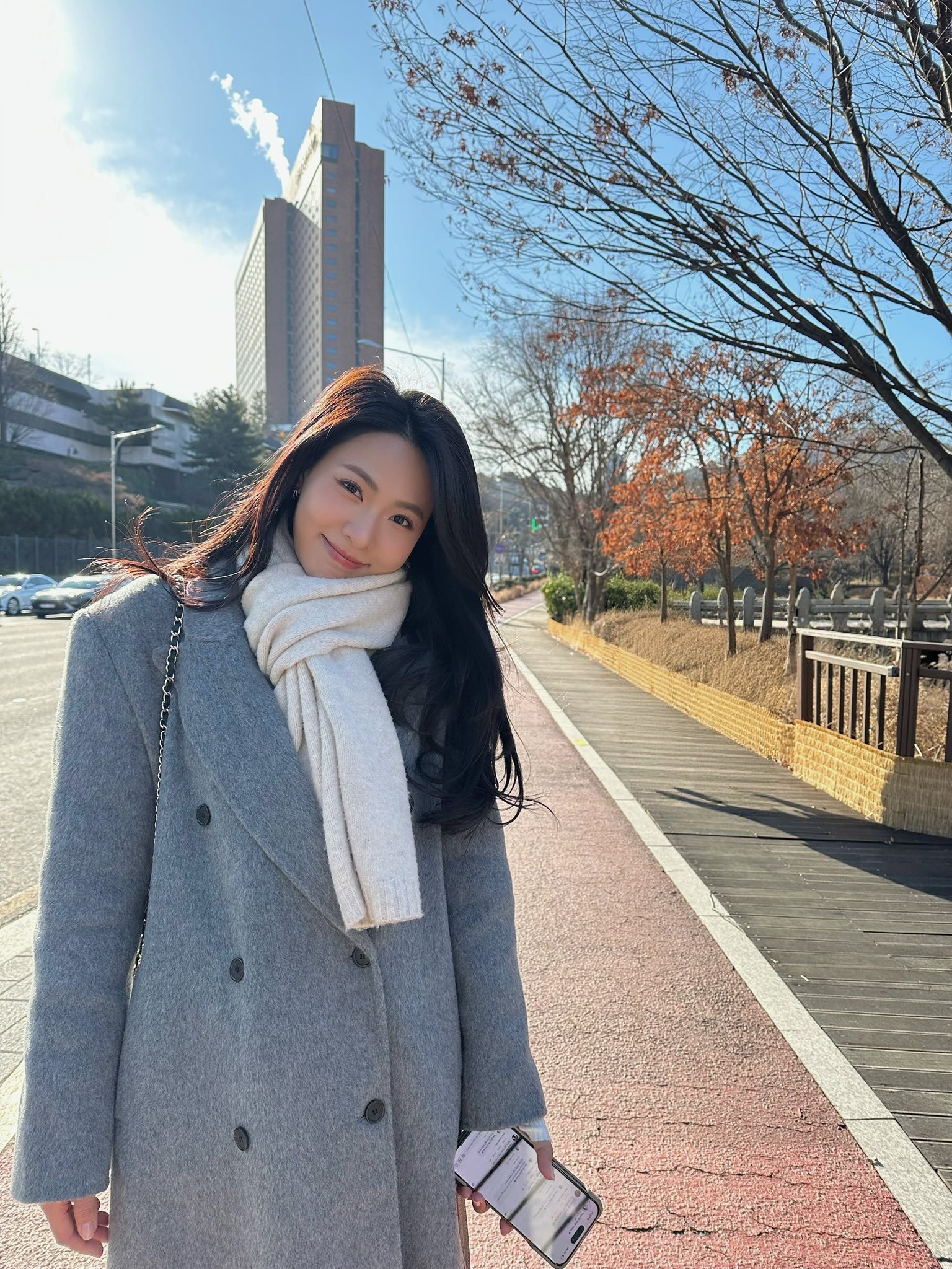 Việt Nam có 1 mỹ nhân đúng chuẩn “sách giáo khoa visual” nhưng cứ cất giọng là nhan sắc giảm hẳn một nửa- Ảnh 6. Việt Nam có 1 mỹ nhân đúng chuẩn “sách giáo khoa visual” nhưng cứ cất giọng là nhan sắc giảm hẳn một nửa- Ảnh 6.