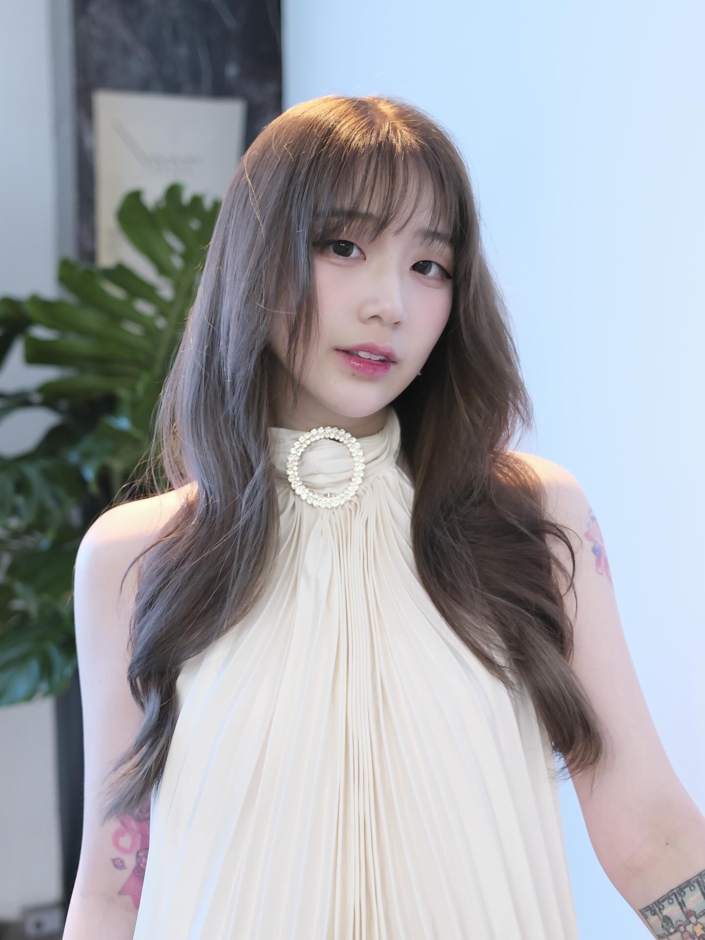 Ngắm nhan sắc "trong veo" của nữ coser sở hữu gần 33 triệu tim trên TikTok- Ảnh 1.