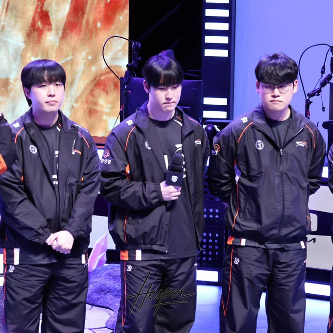 HLV HLE thừa nhận một sự thật cay đắng về "Super Team"- Ảnh 3.