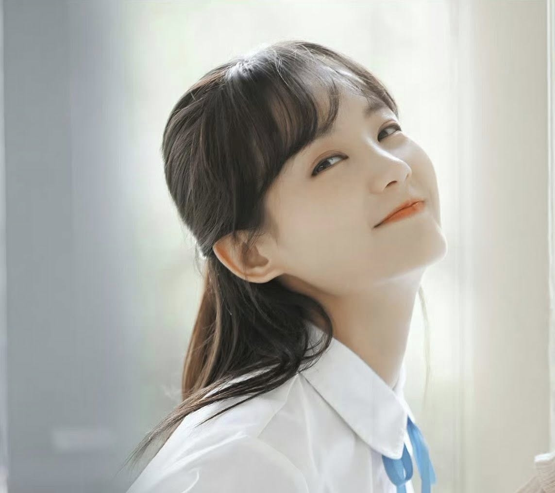 Đố ai đoán được cô gái này 30 hay 16 tuổi: Mặt đẹp như thiên thần, cả thiên hạ có đúng 1 người- Ảnh 2.