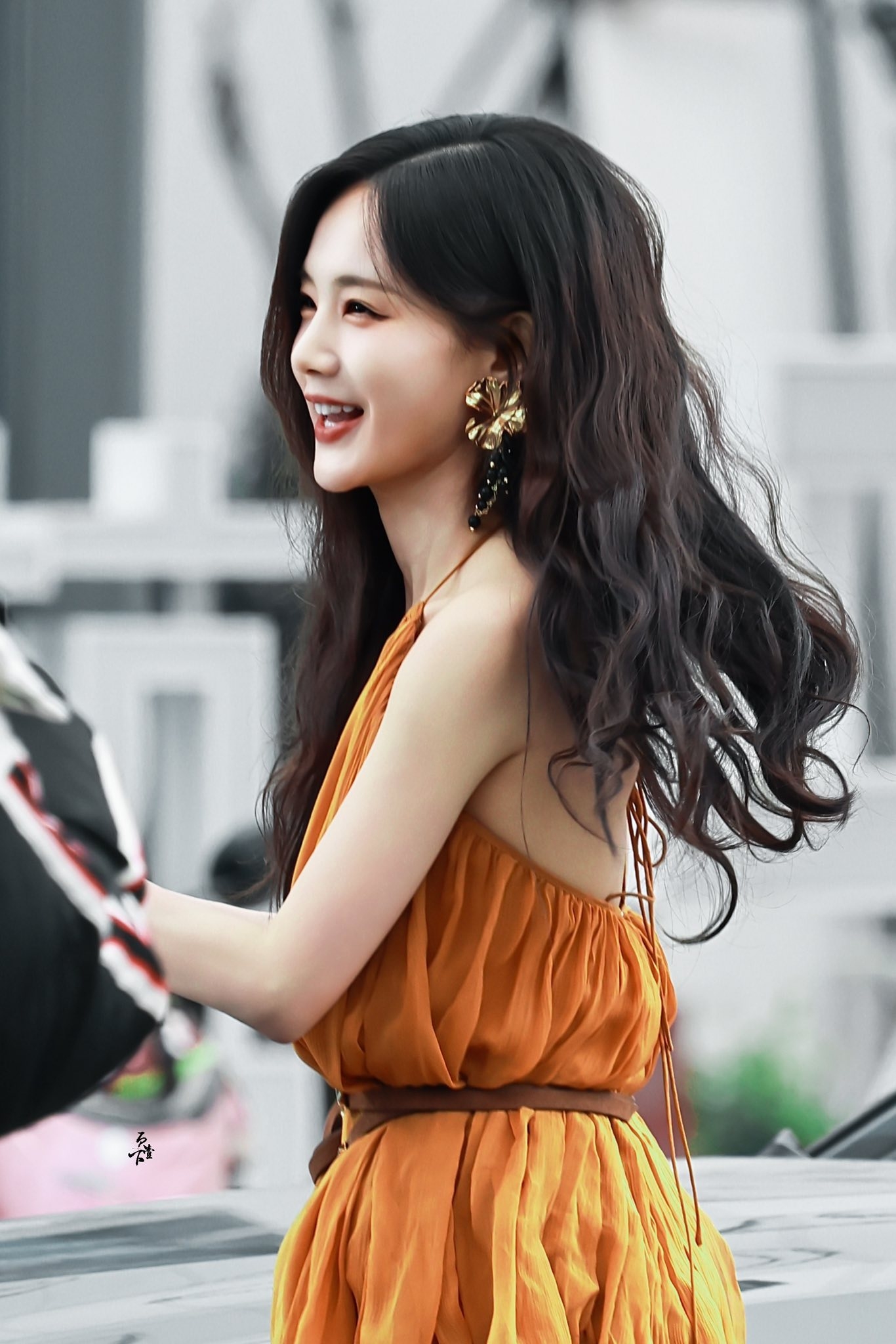 Đố ai đoán được cô gái này 30 hay 16 tuổi: Mặt đẹp như thiên thần, cả thiên hạ có đúng 1 người- Ảnh 9.