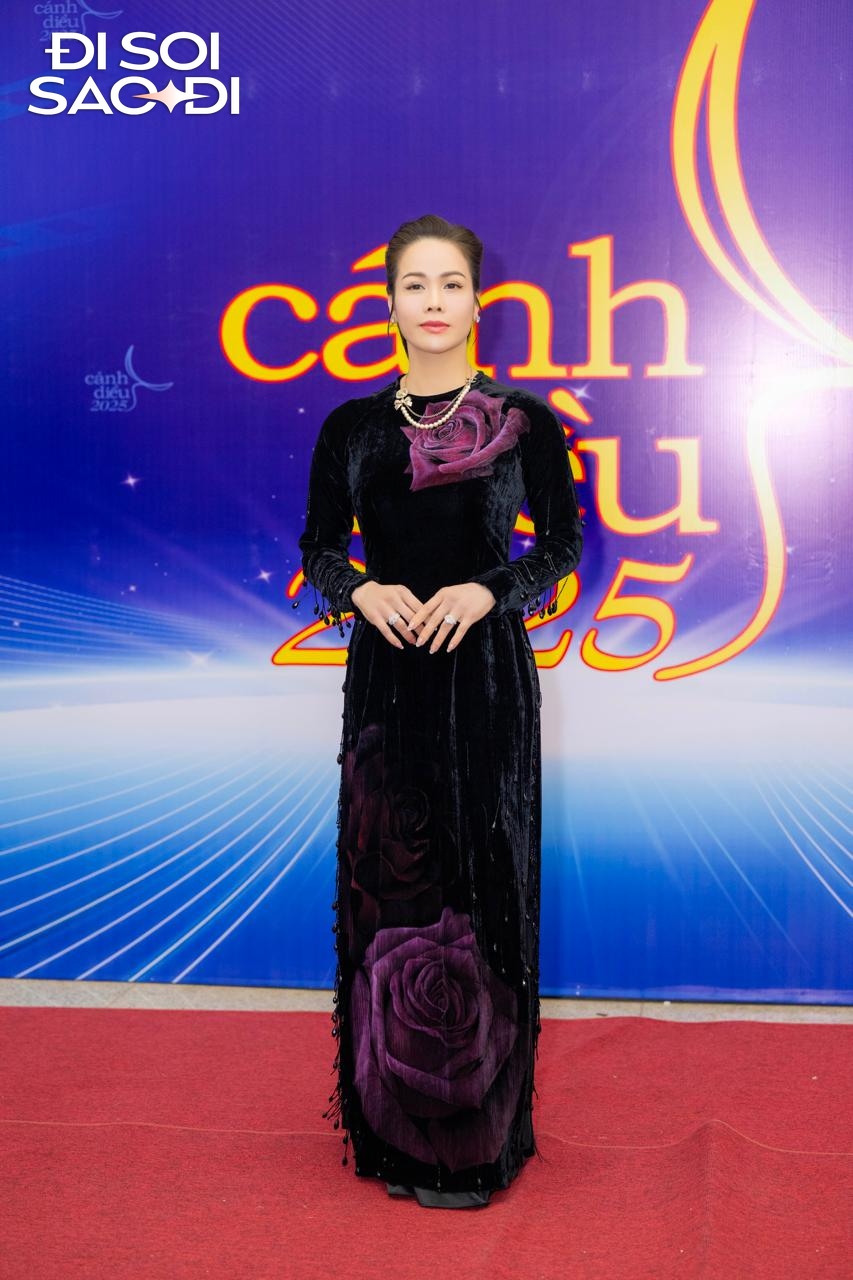 Thảm đỏ Cánh Diều 2025: Lê Bống - Thanh Hương xinh sang kịch trần, tổng tài Cách Em 1 Milimet khen đẹp là chưa đủ- Ảnh 11.