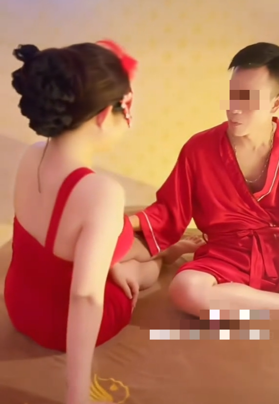 photo-1769015205678 photo-1769015205678