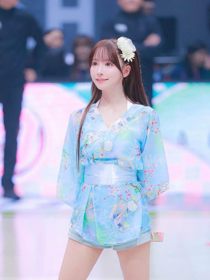 Yua Mikami khiến fan đổ gục vì nhan sắc thời hoàng kim- Ảnh 10. Yua Mikami khiến fan đổ gục vì nhan sắc thời hoàng kim- Ảnh 10.