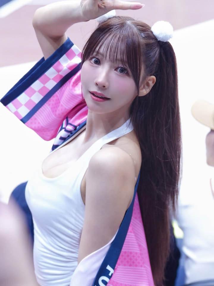 Yua Mikami khiến fan đổ gục vì nhan sắc thời hoàng kim- Ảnh 11. Yua Mikami khiến fan đổ gục vì nhan sắc thời hoàng kim- Ảnh 11.