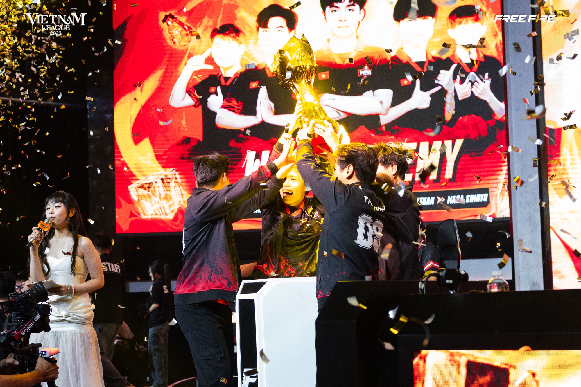 WAG Academy chính thức trở thành tân vương Vietnam League 2025: “đòn đánh quyết định” thuộc về SHIRYU!- Ảnh 2. WAG Academy chính thức trở thành tân vương Vietnam League 2025: “đòn đánh quyết định” thuộc về SHIRYU!- Ảnh 2.