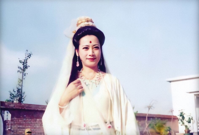 Hậu trường Tây Du Ký 1986: "Quan Âm Bồ Tát" đẹp nhất màn ảnh và mức thù lao ngỡ ngàng sau 6 năm ghi hình- Ảnh 1.
