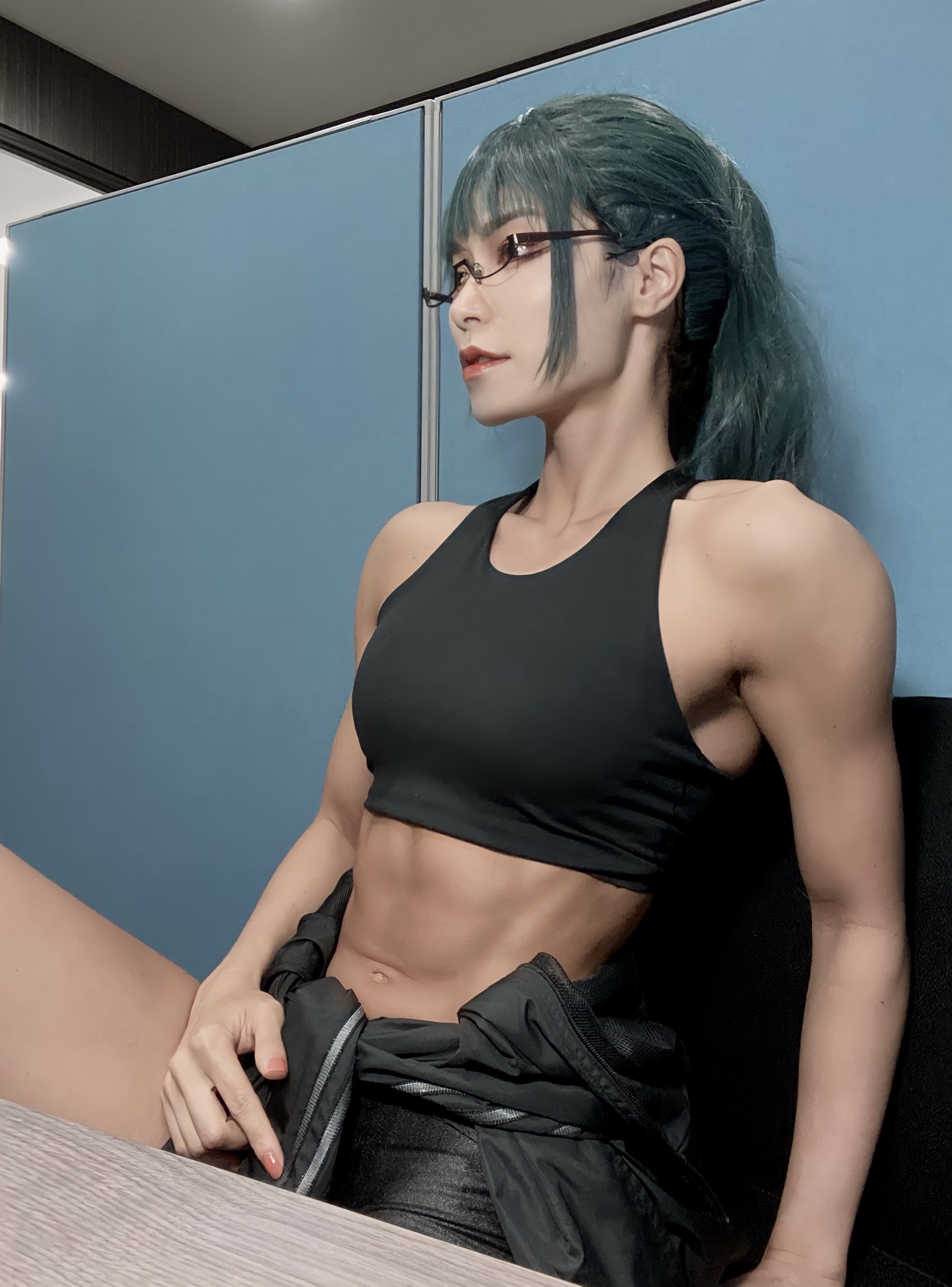 Chấn động màn cosplay Maki trong Jujutsu Kaisen thu về 1 triệu view vì vết sẹo quá thật- Ảnh 5.