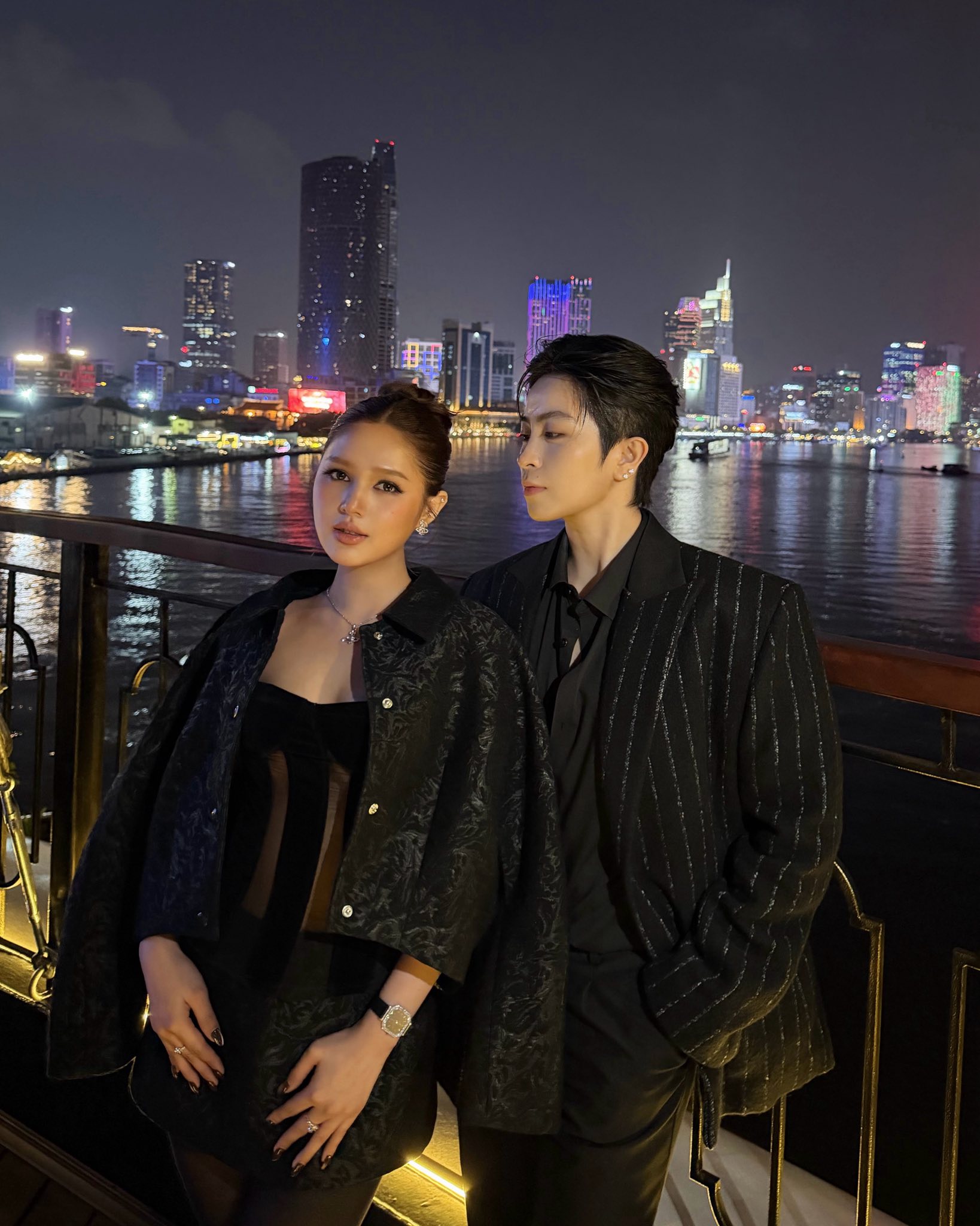 Huyền 204 và Xoài Non: 18 tuổi lấy chồng thiếu gia, 4 năm sau Huyền 204 và Xoài Non: 18 tuổi lấy chồng thiếu gia, 4 năm sau