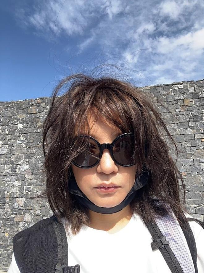 Con gái 16 tuổi của Triệu Vy làm sao thế này?- Ảnh 3. Con gái 16 tuổi của Triệu Vy làm sao thế này?- Ảnh 3.