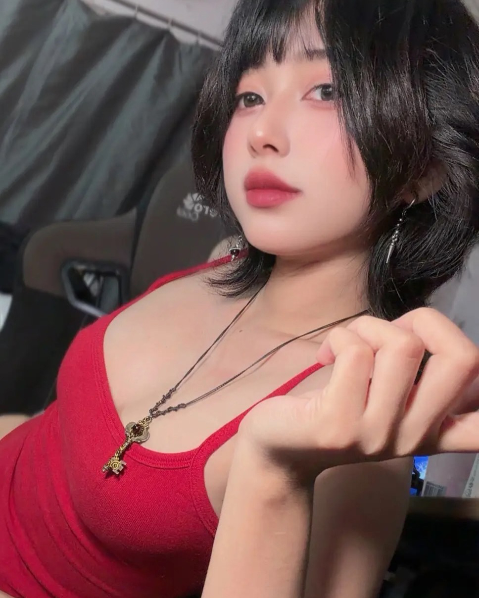 Đầu năm mới, nữ trọng tài khởi cảm nhất Esports Việt khiến cộng đồng 