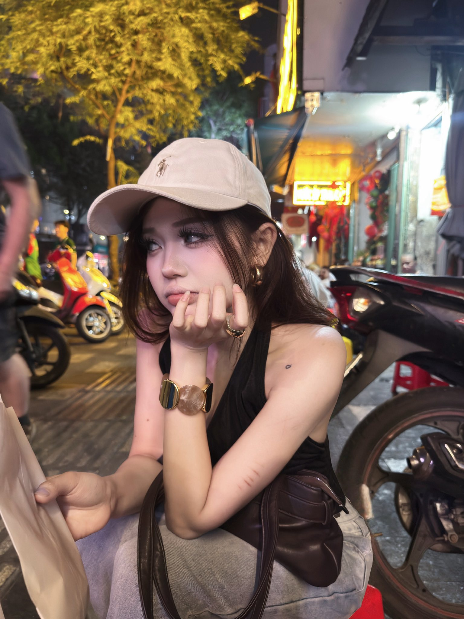 "Flex" nhẹ ảnh cá nhân, nữ game thủ khiến anh em ngây ngất, đua nhau "xếp hàng" xin một chân chơi cùng- Ảnh 2. "Flex" nhẹ ảnh cá nhân, nữ game thủ khiến anh em ngây ngất, đua nhau "xếp hàng" xin một chân chơi cùng- Ảnh 2.