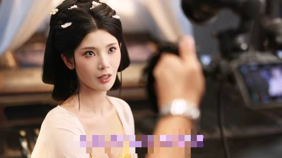 photo-1769663476285 photo-1769663476285