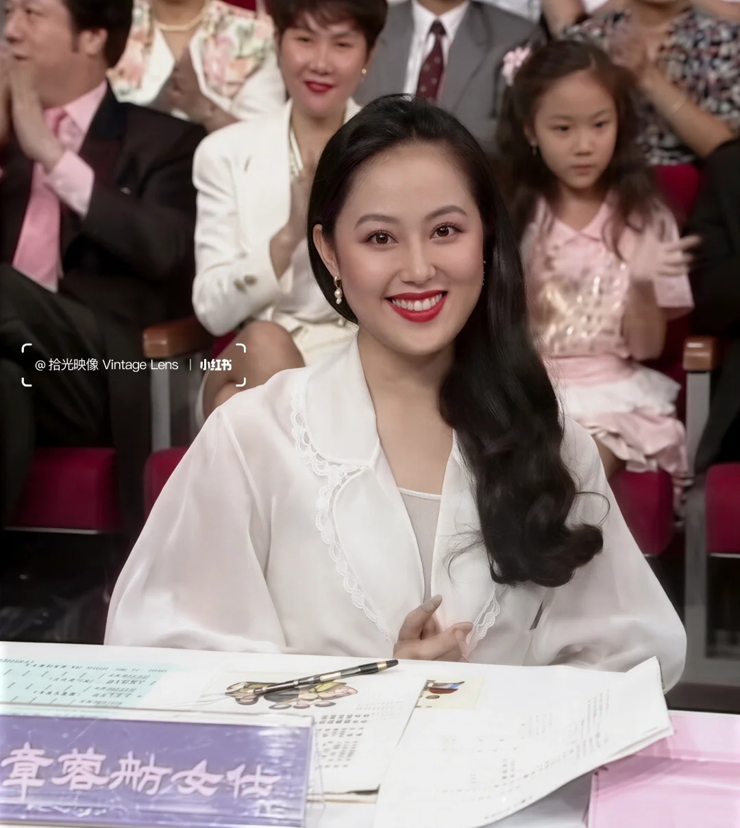 Mỹ nhân khiến 2 đại gia phá sản: Tiêu vặt 100 triệu mỗi tháng, đồ không mặc lại lần 2, thẻ phải không hạn mức!- Ảnh 4. Mỹ nhân khiến 2 đại gia phá sản: Tiêu vặt 100 triệu mỗi tháng, đồ không mặc lại lần 2, thẻ phải không hạn mức!- Ảnh 4.