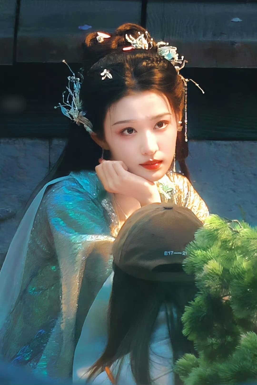 Nín thở ngắm đệ nhất yêu phi đẹp nhất Trung Quốc: Da trắng như ngọc không tỳ vết, nguyên tác thua xa vạn dặm- Ảnh 5. Nín thở ngắm đệ nhất yêu phi đẹp nhất Trung Quốc: Da trắng như ngọc không tỳ vết, nguyên tác thua xa vạn dặm- Ảnh 5.