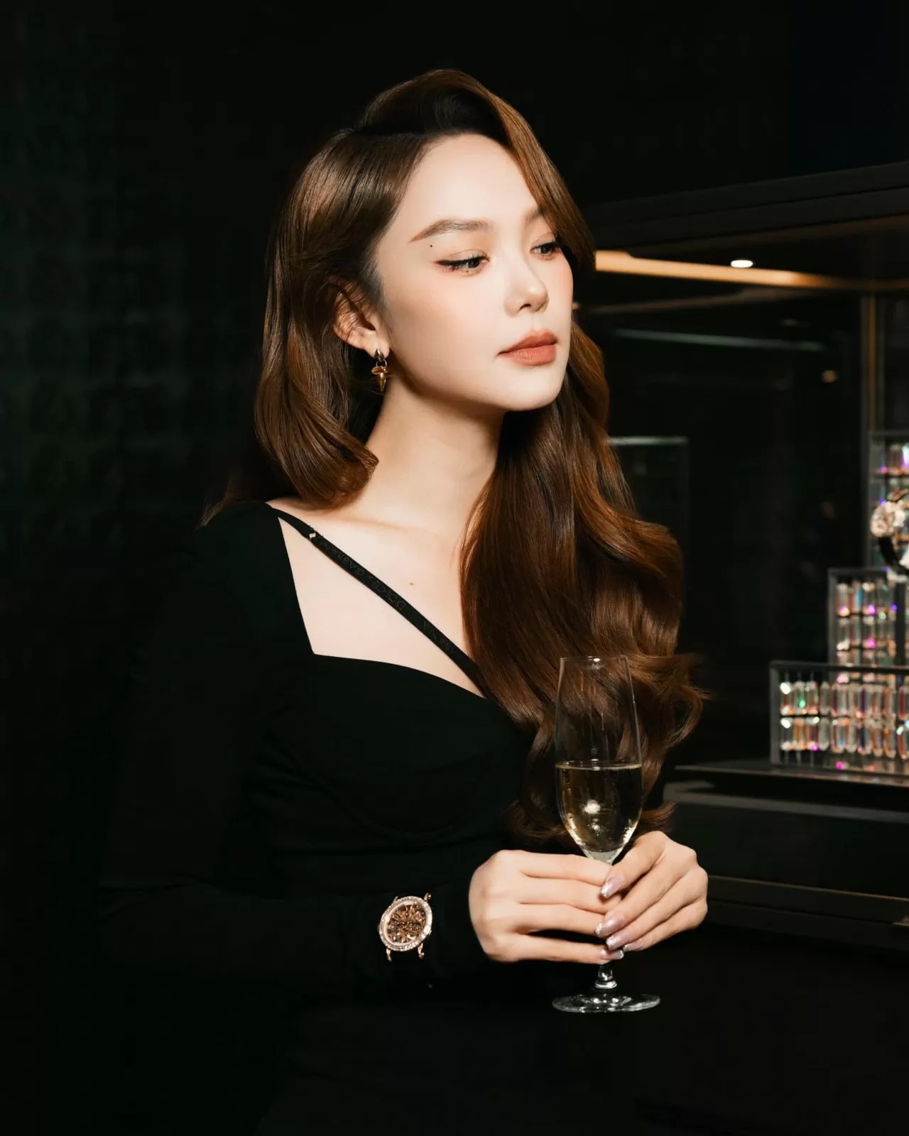 Mỹ nhân Việt là “sách giáo khoa thời trang” đầu tiên của Việt Nam: Visual đi trước thời đại, người đẹp cuốn giẻ cũng đẹp- Ảnh 10.