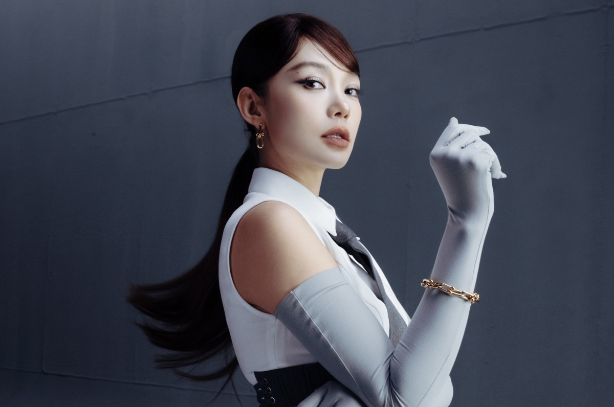 Mỹ nhân Việt là “sách giáo khoa thời trang” đầu tiên của Việt Nam: Visual đi trước thời đại, người đẹp cuốn giẻ cũng đẹp- Ảnh 12.