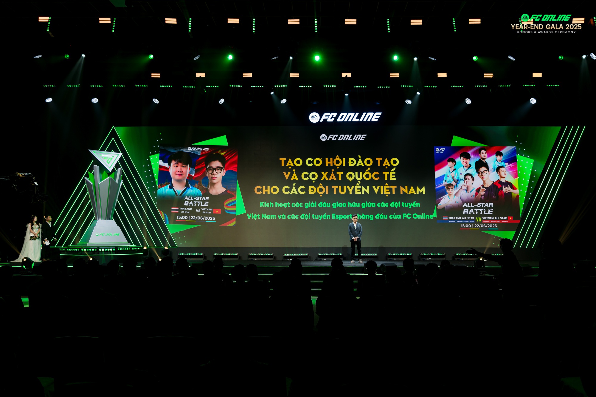 FC Online Year-End Gala 2025 - “Shine Your Journey – Build Our Greatness”- Ảnh 9.