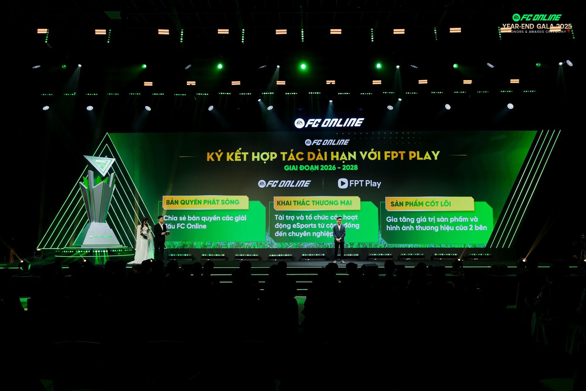 FC Online Year-End Gala 2025 - “Shine Your Journey – Build Our Greatness”- Ảnh 11.