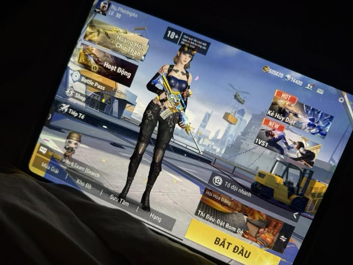 photo-1767597129479 photo-1767597129479