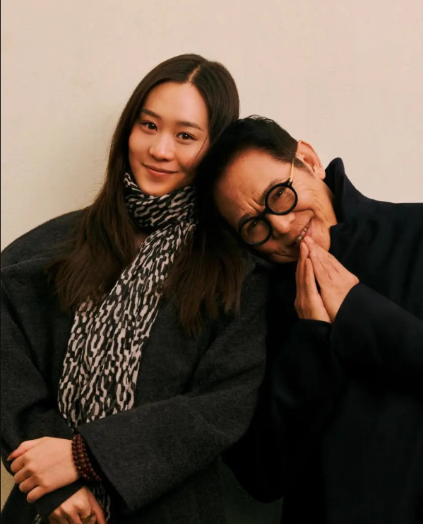 Con gái sao nam gây tranh cãi vì câu hỏi nhạy cảm khi bố đang nằm viện: Bản di chúc bố để chỗ nào?- Ảnh 2.