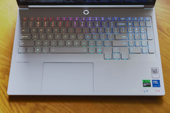 Lenovo Legion 7i Gen 10 - Laptop gaming không chỉ mạnh mà còn đẹp lung linh và rất thông minh- Ảnh 20.