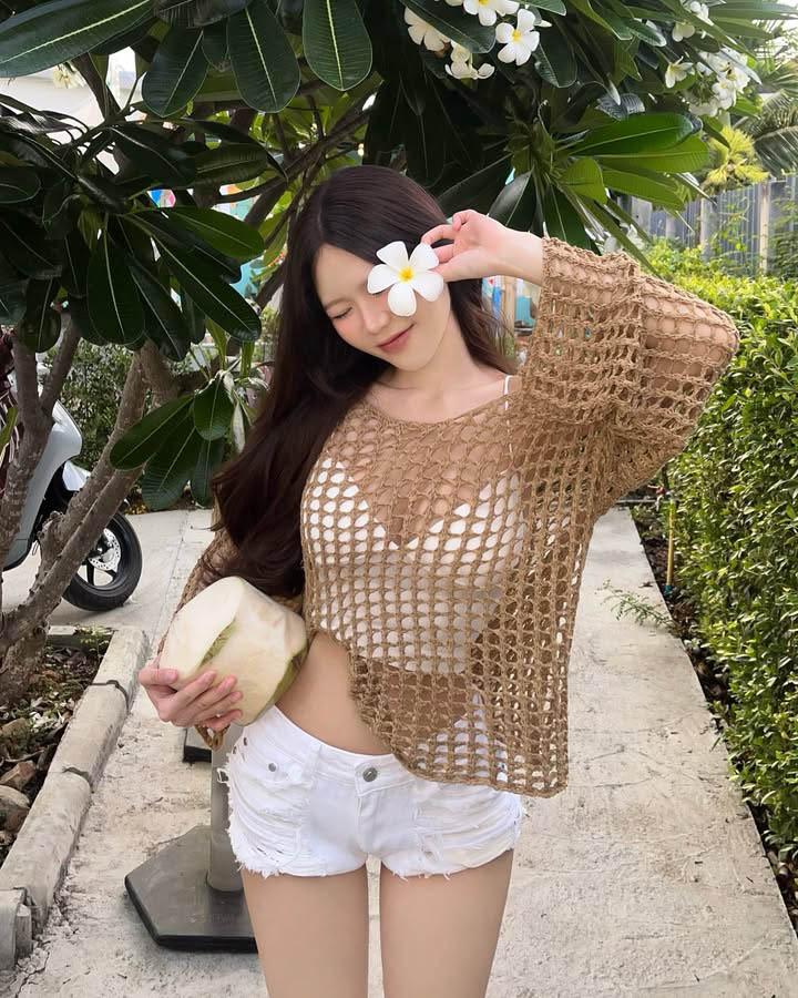 Hot girl đưa ra lời tuyên bố đanh thép khiến cộng đồng mạng ngỡ ngàng- Ảnh 2. Hot girl đưa ra lời tuyên bố đanh thép khiến cộng đồng mạng ngỡ ngàng- Ảnh 2.