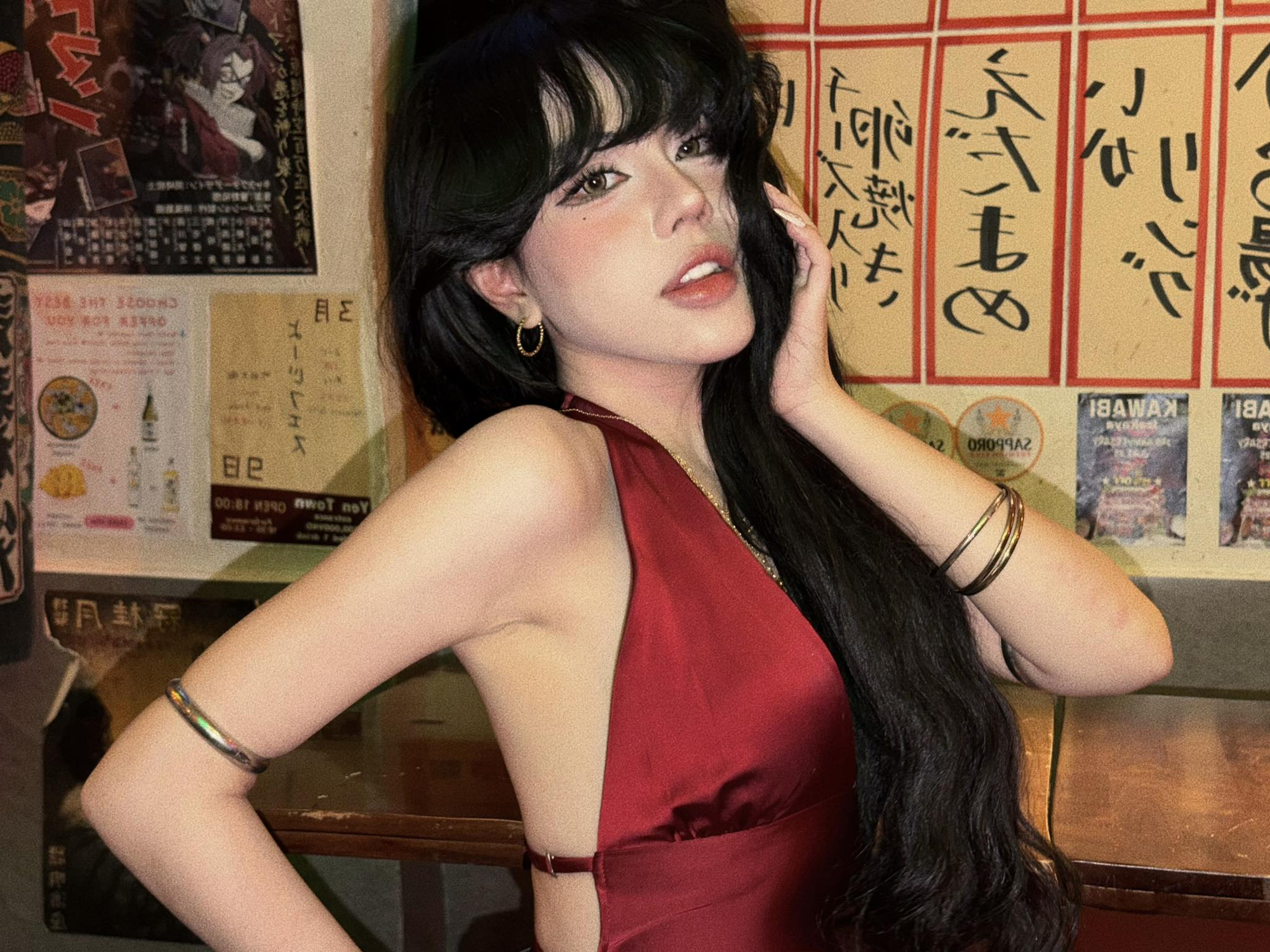 photo-1767926737073 photo-1767926737073