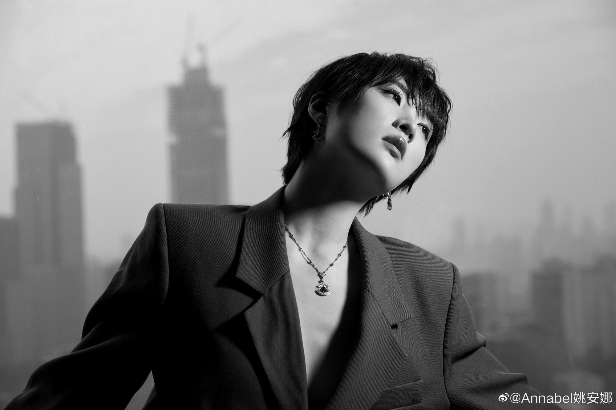 "Công chúa Huawei" đóng phim cổ trang: Khi ái nữ tỷ phú quyết tâm xóa mác bình hoa- Ảnh 4.