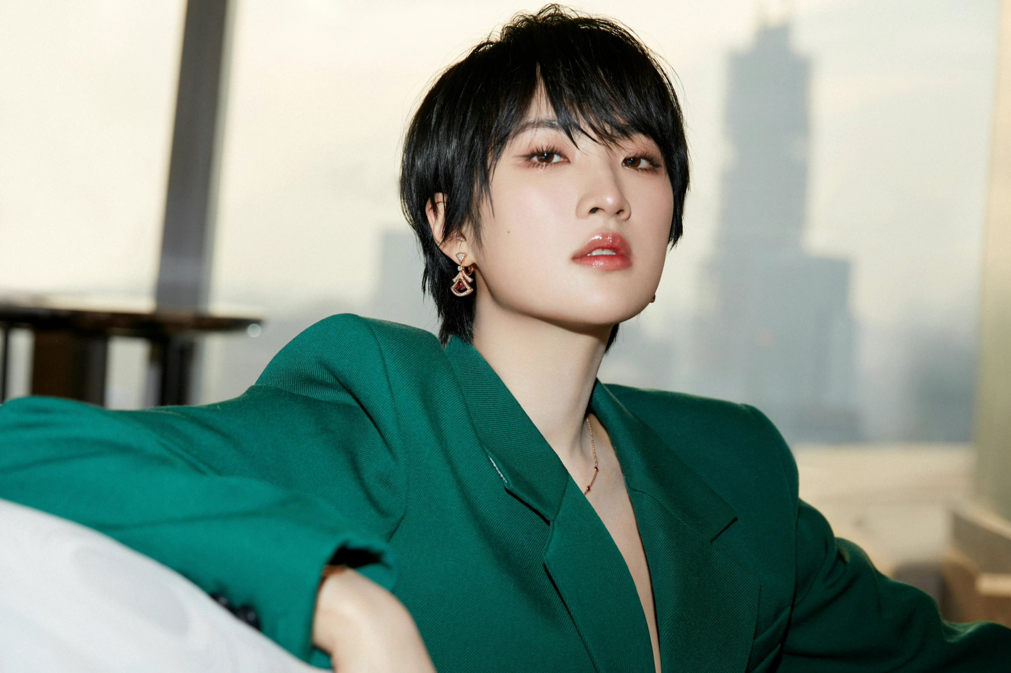 "Công chúa Huawei" đóng phim cổ trang: Khi ái nữ tỷ phú quyết tâm xóa mác bình hoa- Ảnh 5.