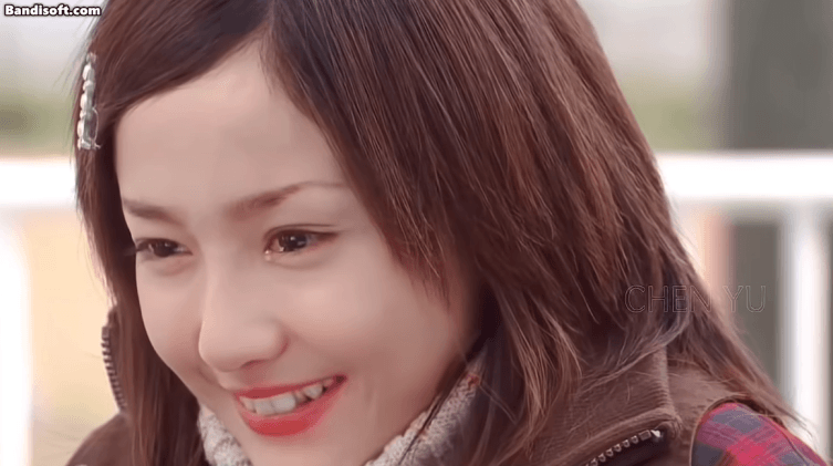 Thiên sứ ở đâu lưu lạc nhân gian vậy trời: Đẹp không gì tả nổi, giọt nước mắt cũng như kim cương châu báu- Ảnh 1.