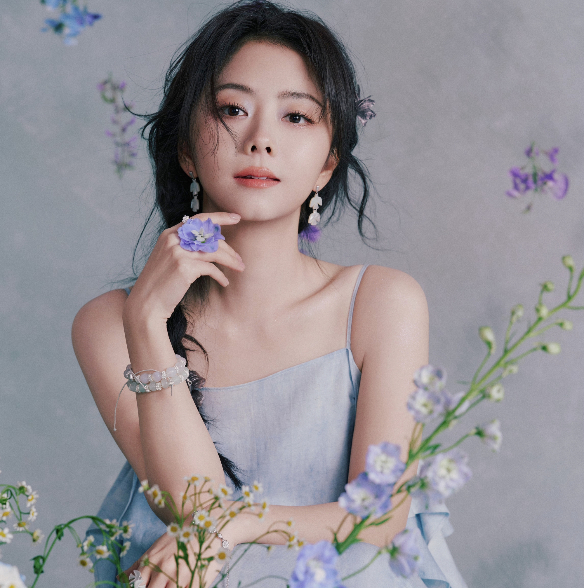 Mỹ nhân tuổi Ngựa duy nhất bị 100 đoàn phim từ chối vì mặt non choẹt, giờ là nữ hoàng rating không ai đọ nổi- Ảnh 2.