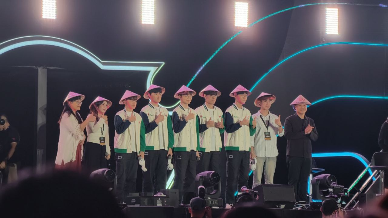 Nhìn lại làng Esports 2025: Lắm thăng trầm, "vui ít buồn nhiều"- Ảnh 2.