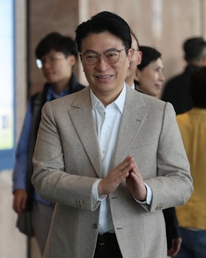 "Thiên thần nội y" bị đại gia có vợ đâm đơn kiện ra tòa ngay ngày 27 Tết vì làm ra chuyện tày trời- Ảnh 2.