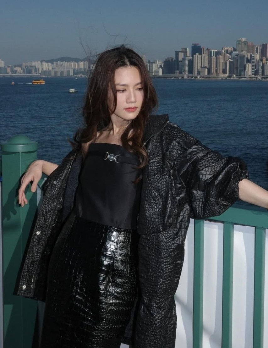 "Thiên thần nội y" sở hữu nhan sắc cực phẩm khiến tỷ phú giàu nhất Hong Kong cũng phải... đâm đơn kiện- Ảnh 6. "Thiên thần nội y" sở hữu nhan sắc cực phẩm khiến tỷ phú giàu nhất Hong Kong cũng phải... đâm đơn kiện- Ảnh 6.