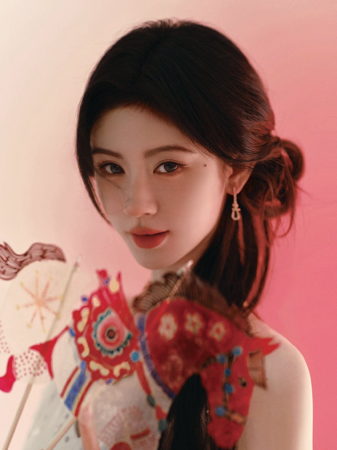 Khen mỹ nhân này đẹp nhất Tết 2026 có quá không trời: Visual nét căng đã con mắt, ngắm xong may mắn cả năm- Ảnh 8. Khen mỹ nhân này đẹp nhất Tết 2026 có quá không trời: Visual nét căng đã con mắt, ngắm xong may mắn cả năm- Ảnh 8.