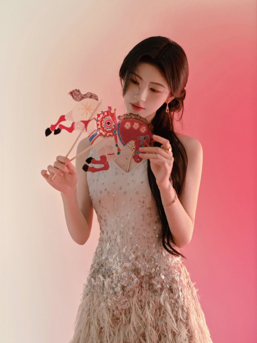 Khen mỹ nhân này đẹp nhất Tết 2026 có quá không trời: Visual nét căng đã con mắt, ngắm xong may mắn cả năm- Ảnh 11. Khen mỹ nhân này đẹp nhất Tết 2026 có quá không trời: Visual nét căng đã con mắt, ngắm xong may mắn cả năm- Ảnh 11.