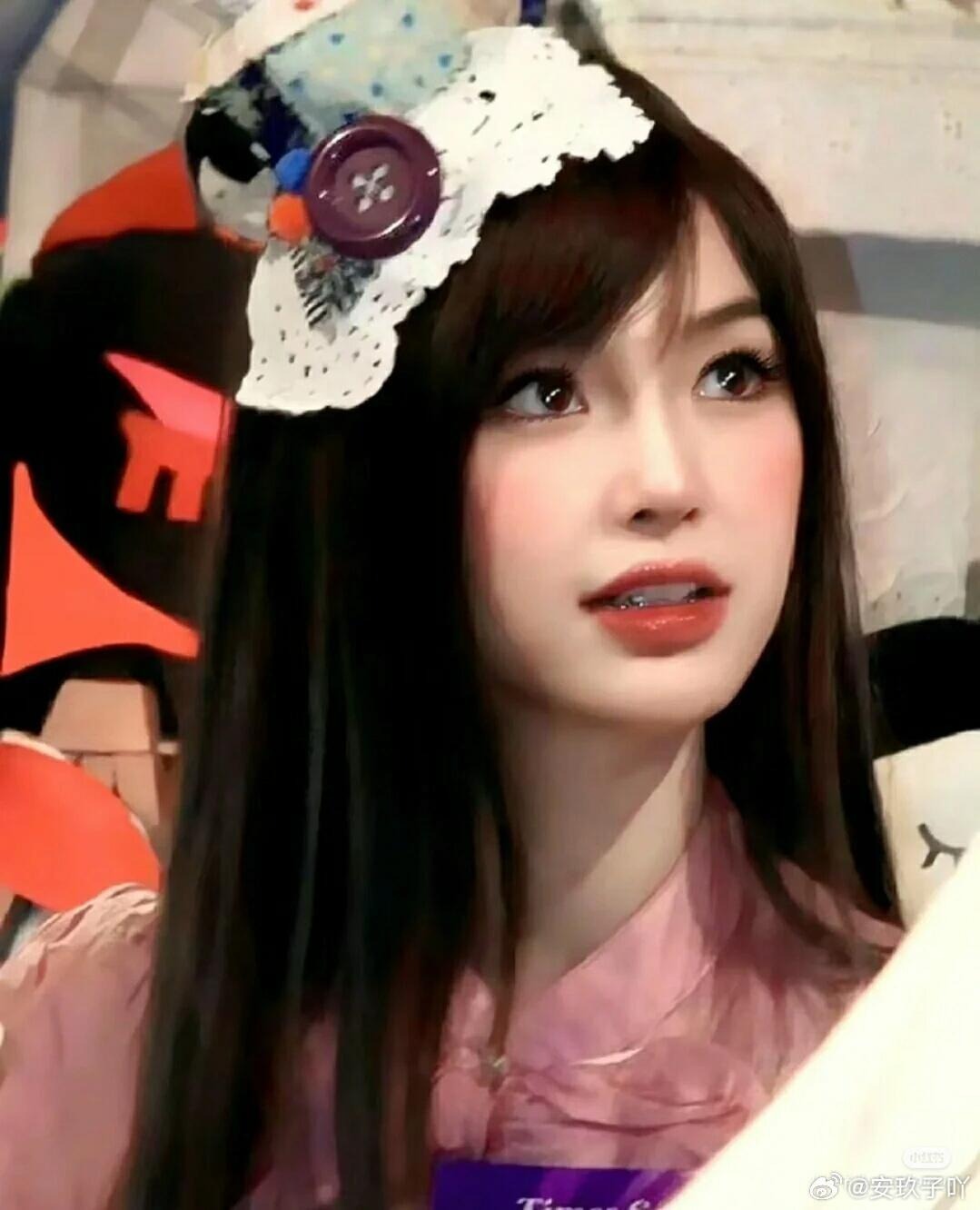 Quá khứ giấu kỹ của Angelababy bại lộ vào mùng 2 Tết- Ảnh 6. Quá khứ giấu kỹ của Angelababy bại lộ vào mùng 2 Tết- Ảnh 6.