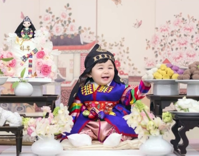 photo-1771504995776 photo-1771504995776