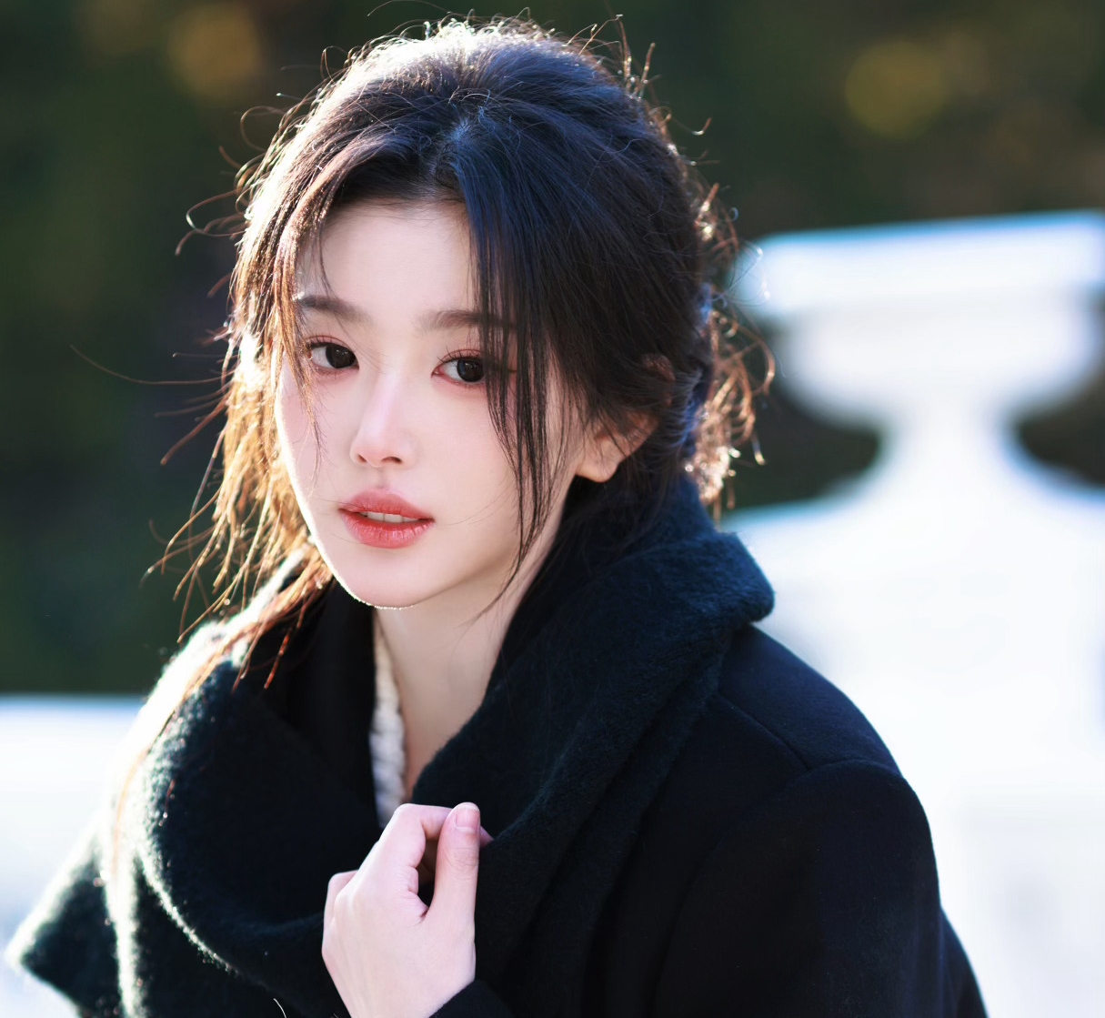 Cả showbiz chưa thấy ai dám chê mỹ nhân này: Nhan sắc quý hơn kim cương châu báu, thua công chúa mỗi cái tên- Ảnh 5. Cả showbiz chưa thấy ai dám chê mỹ nhân này: Nhan sắc quý hơn kim cương châu báu, thua công chúa mỗi cái tên- Ảnh 5.